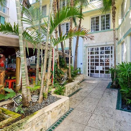 Ocean Drive Studio Historic Building Minutes Walk To The Beach. Miami Beach Exteriér fotografie